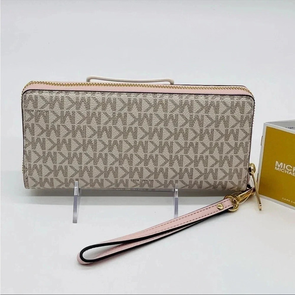 Michael Kors Large Continental Wallet Wristlet - Picture 3 of 7